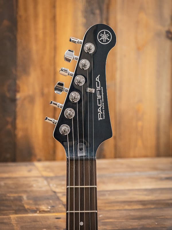 Yamaha Pacifica 212 VFM Translucent Black | Reverb Yamaha Pacifica 212 VFM Translucent Black | Reverb