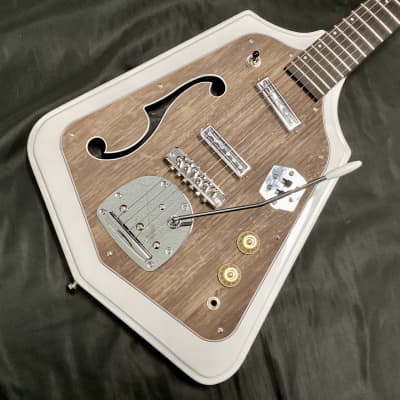 Eastwood CALIFORNIA REBEL/White | Reverb