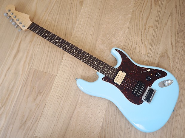 Rivers cuomo guitar strap 2025