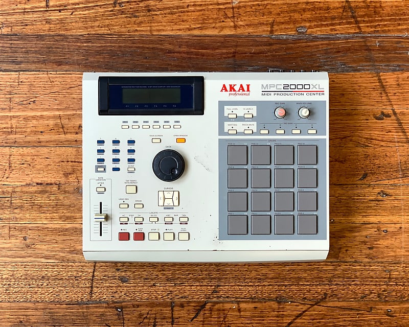 日本未入荷 AKAI 動作品 MPC2000XL DTM・DAW - www.powertee.com