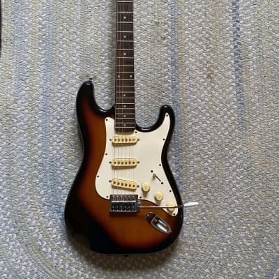 Crate stratocaster deals