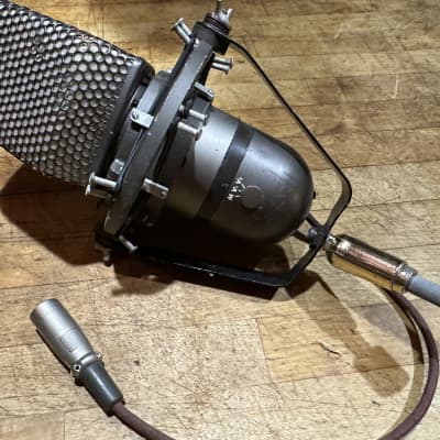 RCA Type KU-3A Model MI-10001 Unidirectional Ribbon Microphone