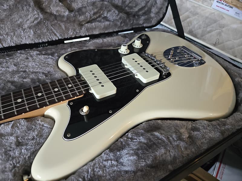 ギター Fender American Professional JAZZMASTER Fender American Professional Series Jazzmaster | Reverb