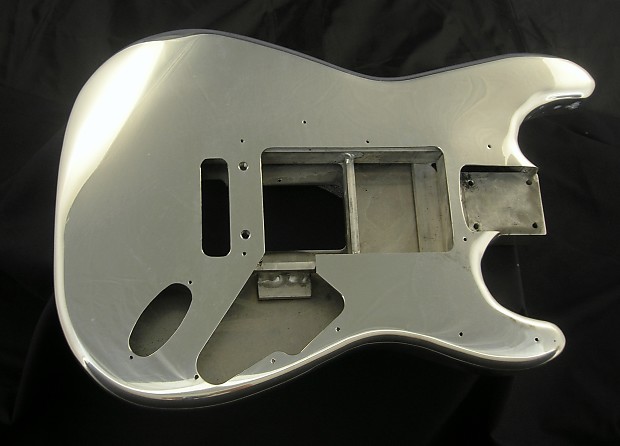 Aluminium guitar body clearance