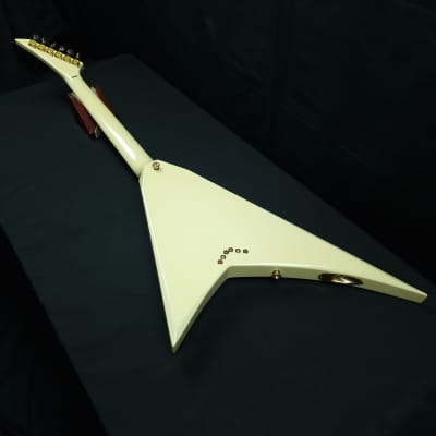Jackson RR5 Rhoads Pro 2007 Ivory with Black Pinstripes Made in Japan Neck Through Seymour Duncan JB and Jazz pickups image 16