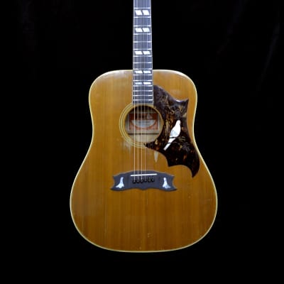 2015 Gibson Dove Custom Shop with Flame Maple Back, Sides & Neck