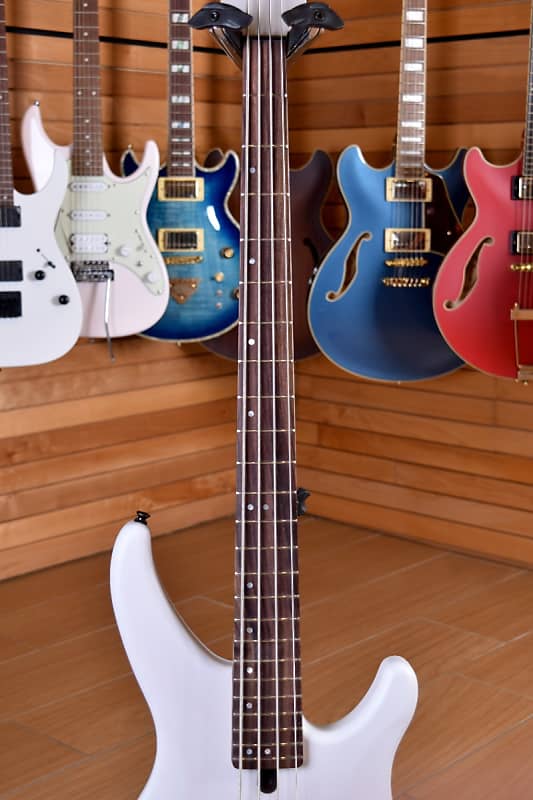 干し芋 TRBX504 ベース本体 YAMAHA TRBX504 Translucent White ベース ヤマハ | 島村楽器