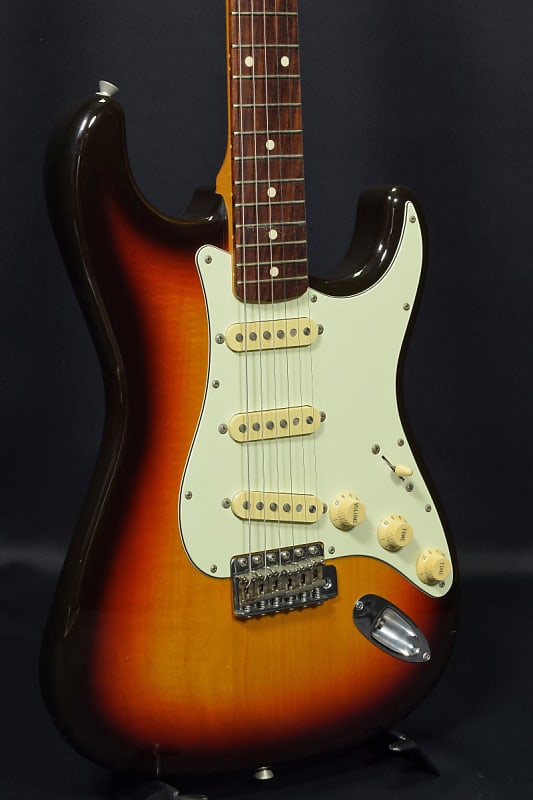 FENDER Japan Exclusive Series Classic 60s Stratocaster 3TS (S/N:MIJ  JD16003865) (12/04)