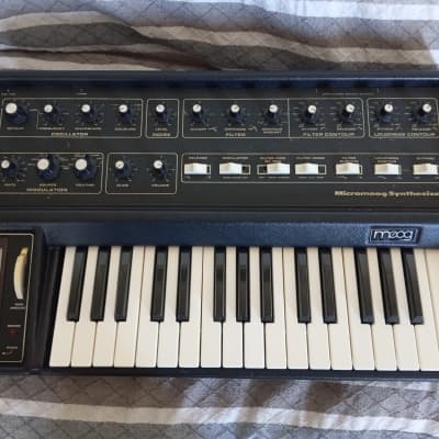 Moog MicroMoog 1975 - 1979 - Black