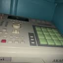 Akai MPC2000 MIDI Production Center