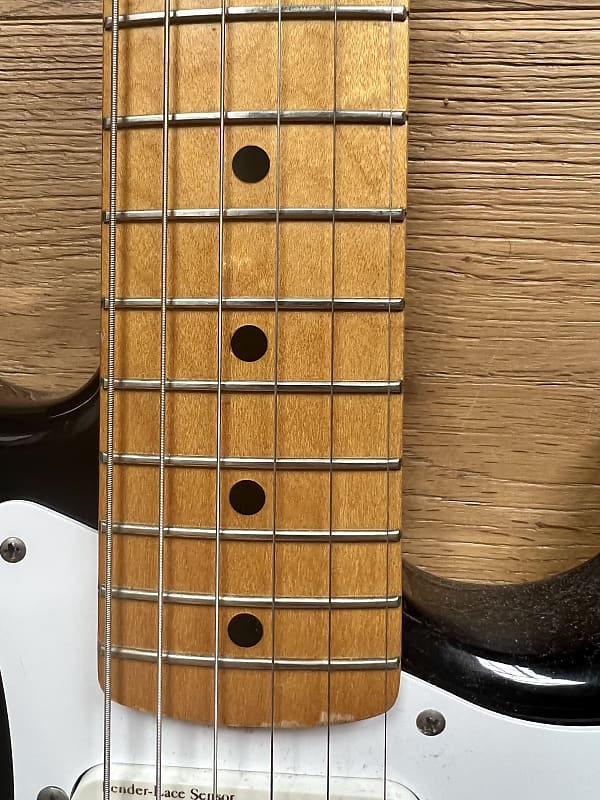 1990 Fender Japan Stratocaster maple neck - ST54-95LS