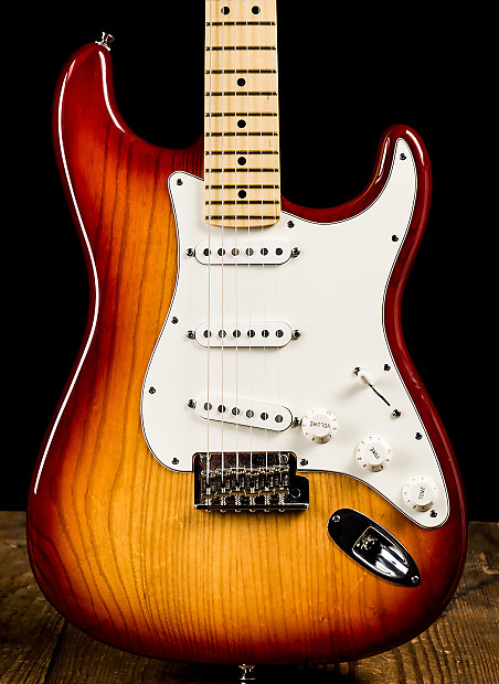 Fender american standard stratocaster sienna deals sunburst