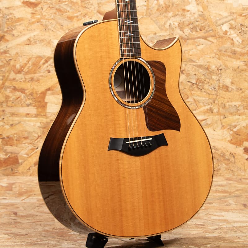 Taylor 818ce ES2 2017