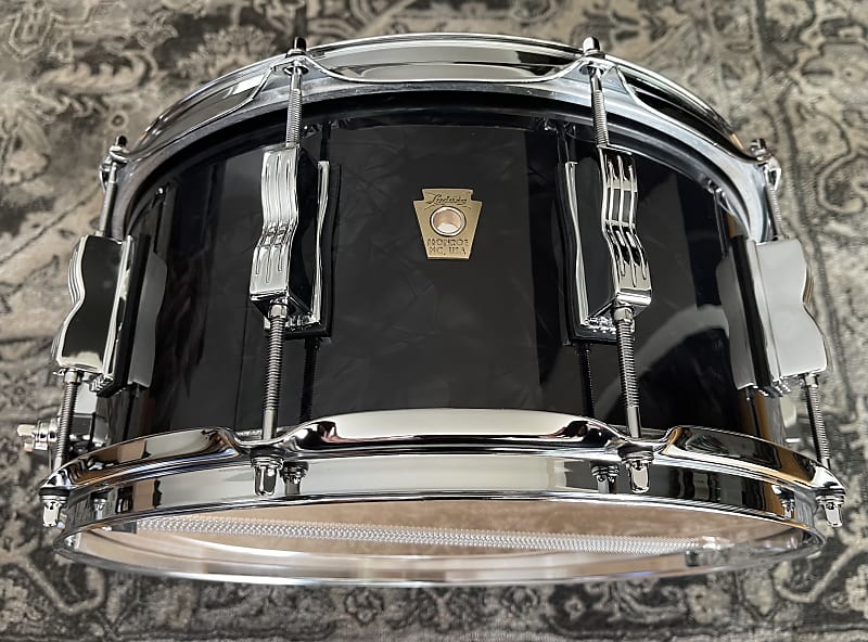 Ludwig 6.5 x 14 Classic Maple Snare Drum Black Oyster Pearl