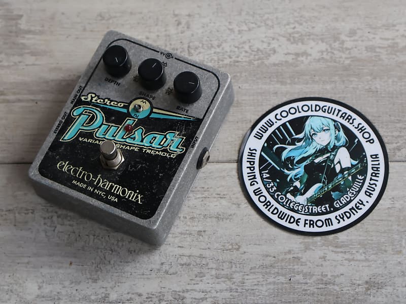 Electro-Harmonix Stereo Pulsar