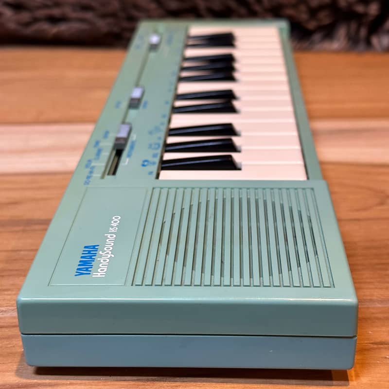 Yamaha Rare Vintage 1982 HS-400 Handysound Squarewave Mini-Keyboard - Green