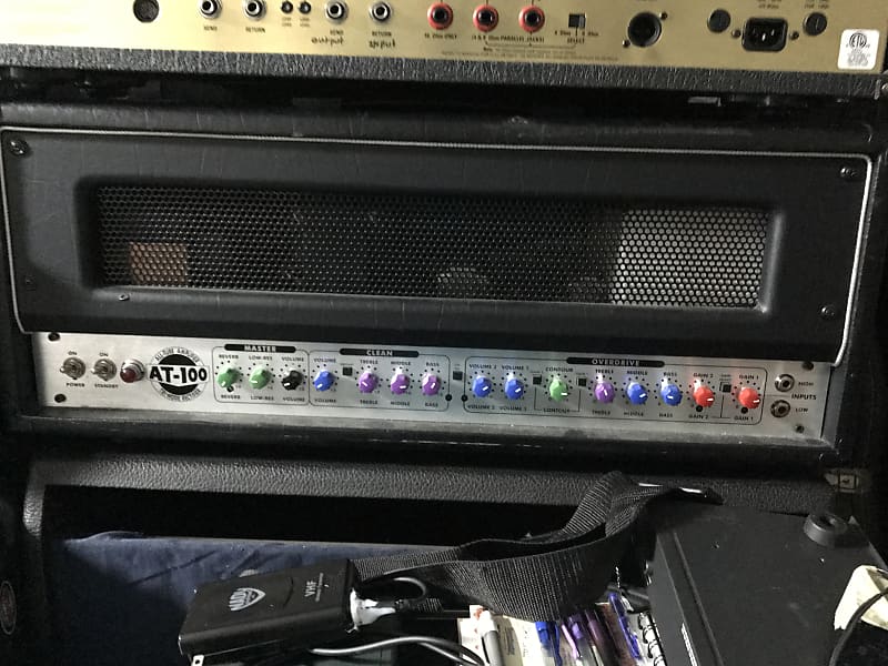 B52 AT100 Reverb