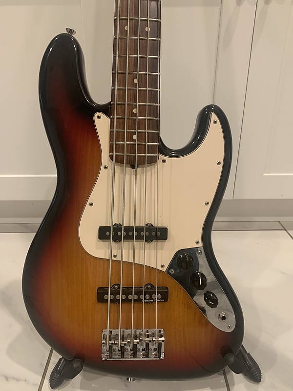 無料配達 Jazz Deluxe American Fender ベース Bass 2007 V ベース 