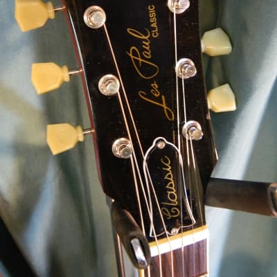 Gibson Les Paul Classic 2003 - Cherry Sunburst image 4