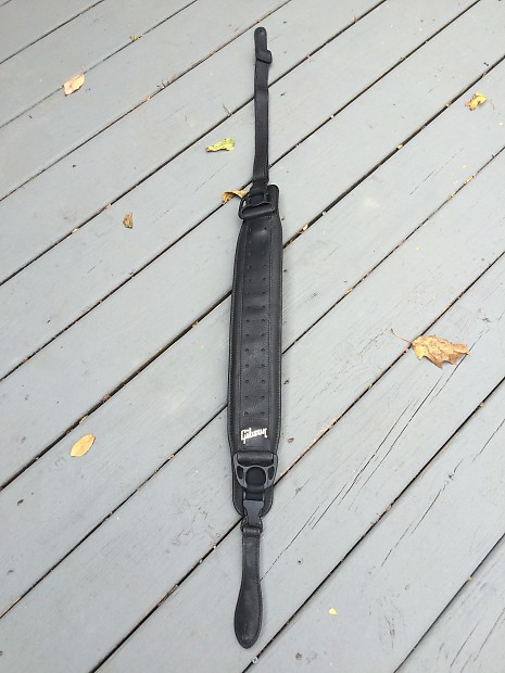 Gibson top switchblade strap