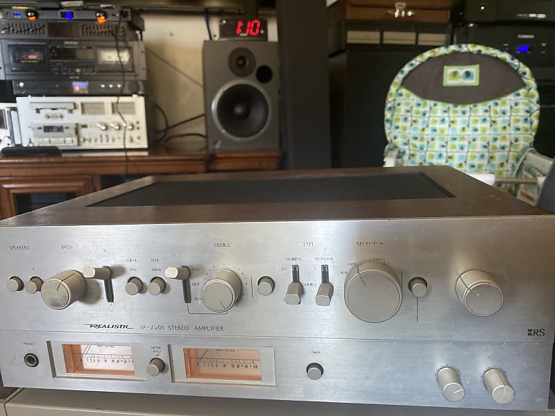 Realistic stereo amplifier Model sa2001 - Silver