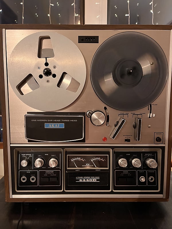 Akai 4440D - 4 Track Tape Recorder 1972 - Silver, Wood Frame