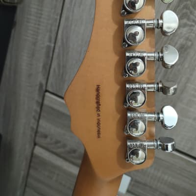 Luna Stratocaster 2019 - Glossy image 5