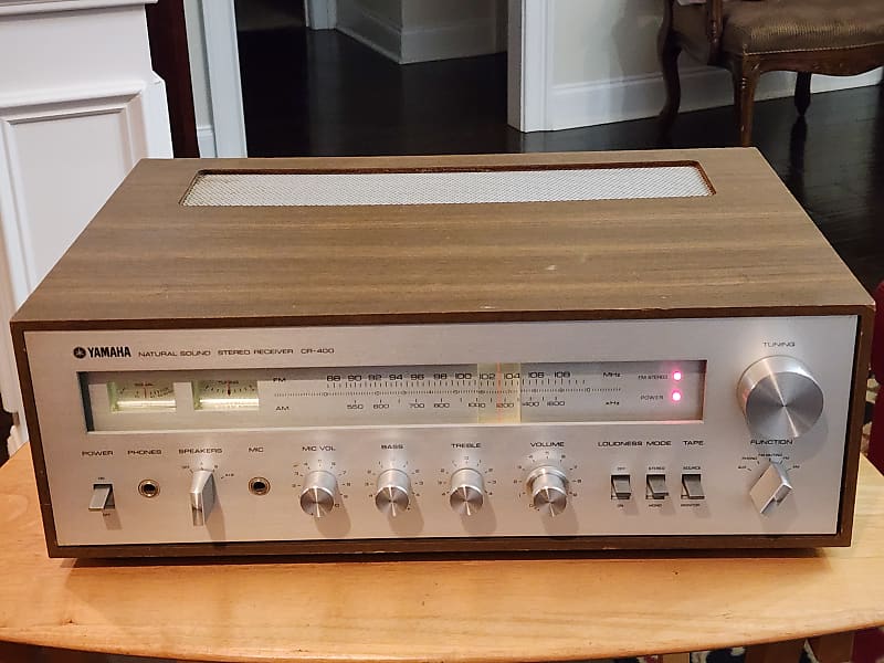 Yamaha CR-400 Natural Sound Stereo Receiver 1975 - 1977 - Silver  			