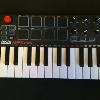 Akai MPK Mini 25-Key MIDI Controller 2012 - 2014 - Black