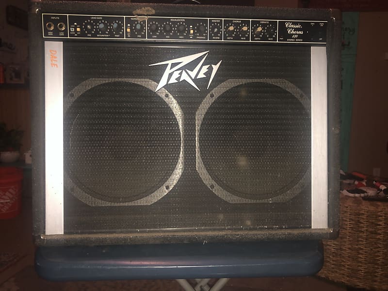 Peavey Classic chorus 130 amplifier 400 watts 1987 Black Reverb