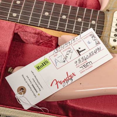 Fender - Custom Shop Limited Edition Tyler Bryant Signature "Pinky" - Stratocaster® Electric Guitar - Relic® - Aged Shell Pink - w/ Hardshell Case - xB077 (USED) image 18