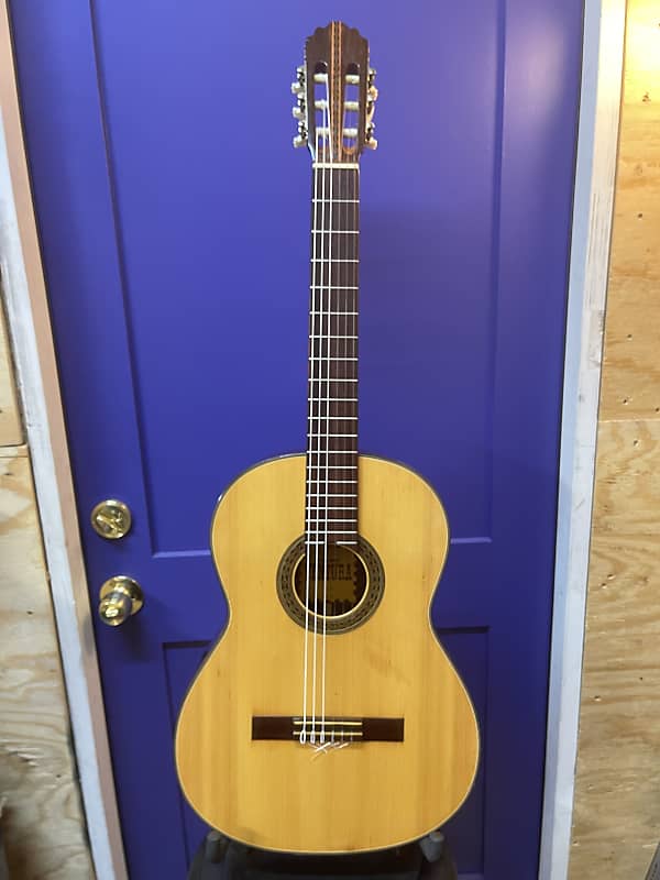 Bruno Ventura (Matsumoku) Model 1587 Classical Guitar w/OHSC | Reverb