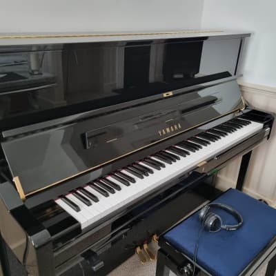 Yamaha U1 TA2 Transacoustic Piano 2000's High Gloss Black image 4