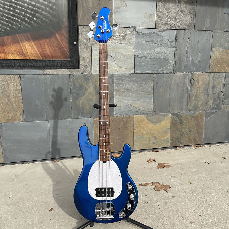 OLP ベース　musicman sting ray 現状渡しです❗️ Basses | Ernie Ball Music Man