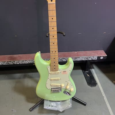 Fender Stratocaster special edition - Surf sea foam green for sale