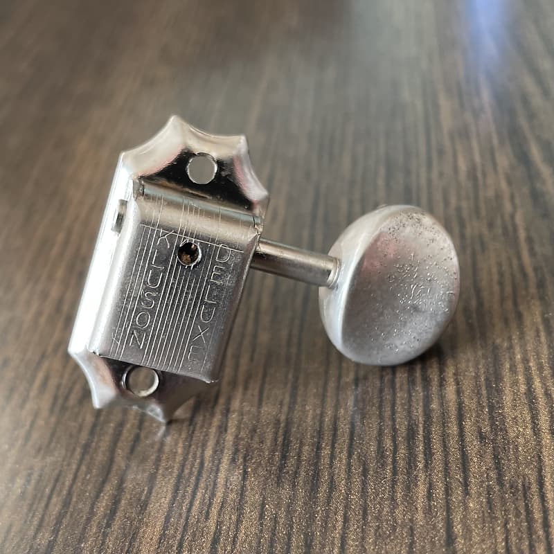 本日迄値下げ【ビンテージ】KLUSON DELUXE 3連ペグ シングルライン アッセンブリーの理屈 Kluson 3 in-line (前編) | Vintage Maniacs