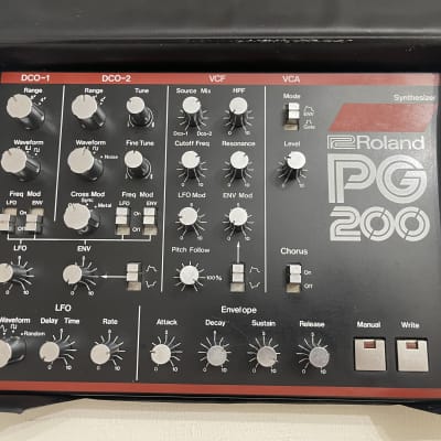 Roland PG-200 Synthesizer Programmer | Reverb