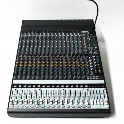 Mackie Onyx 1640 16 x 4 Analog Mixer with Onyx Preamps