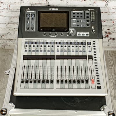 Yamaha - TF1 - Digital Mixing Console w/ Road Case - x1184 - USED