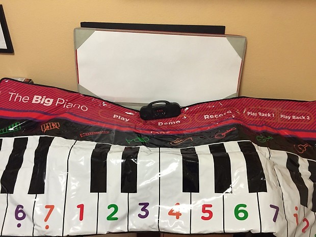 Fao schwarz big online piano instruction booklet