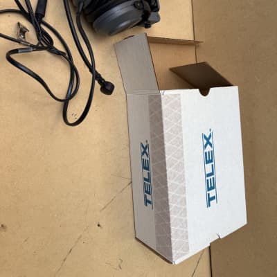 Telex Aviation noise reduction headset headphones microphone set / pilot image 5