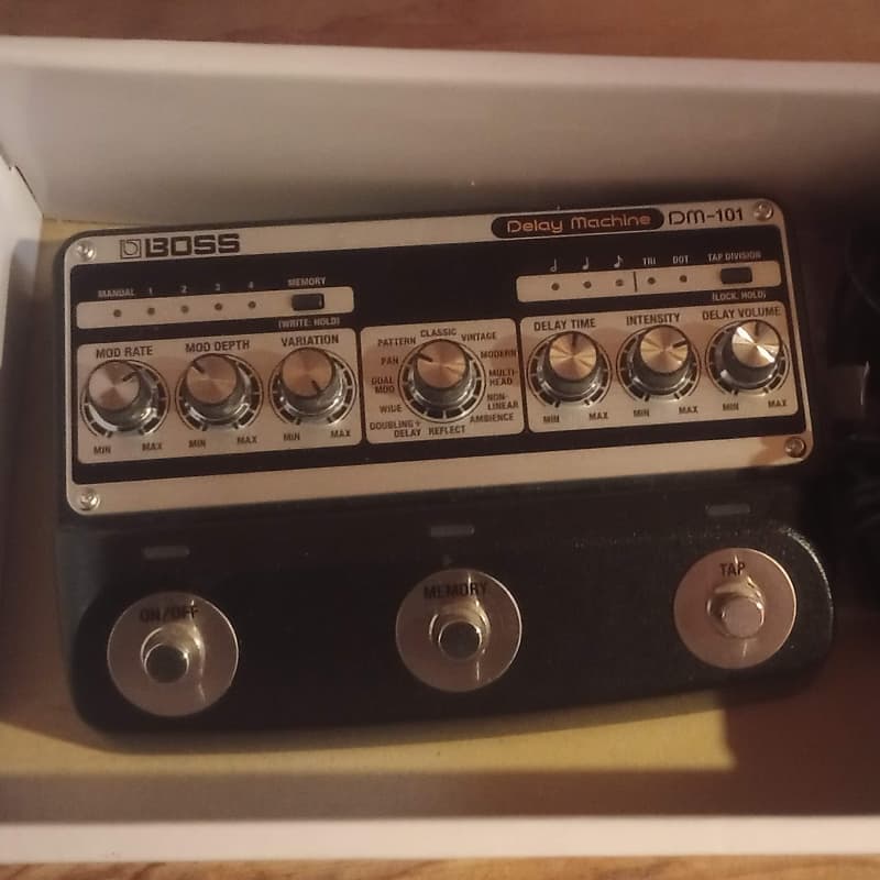 Boss DM-101 Delay Machine