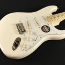 Fender American Standard Stratocaster - Maple Fingerboard - Olympic White 0113002705 (892)