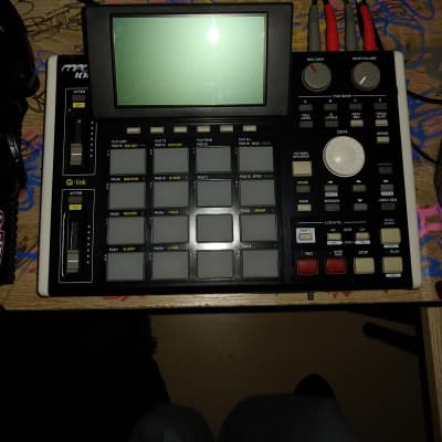 TRADE FOR MPC2500 WITH JJOSXL Akai MPC1000 Music Production Center with XLCD image 2