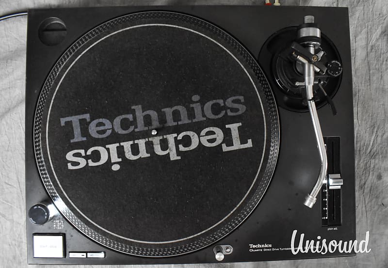 Technics SL-1200 MK3 Black Pair Direct Drive DJ Turntables