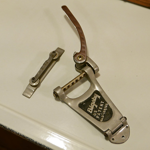 ギター Bigsby arm B-3G Amazon.com: Bigsby B3 Vibrato Kit Electric Guitar Tailpiece