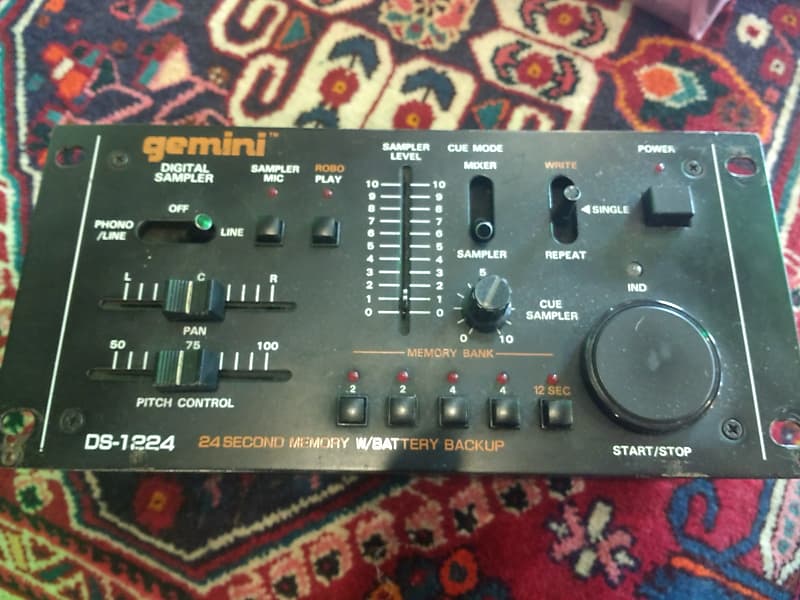 Gemini DS 1224 DJ sampler