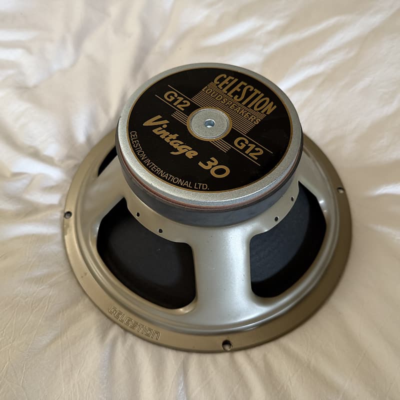Celestion G12 Vintage30　16Ω その1 Celestion Vintage 30 12