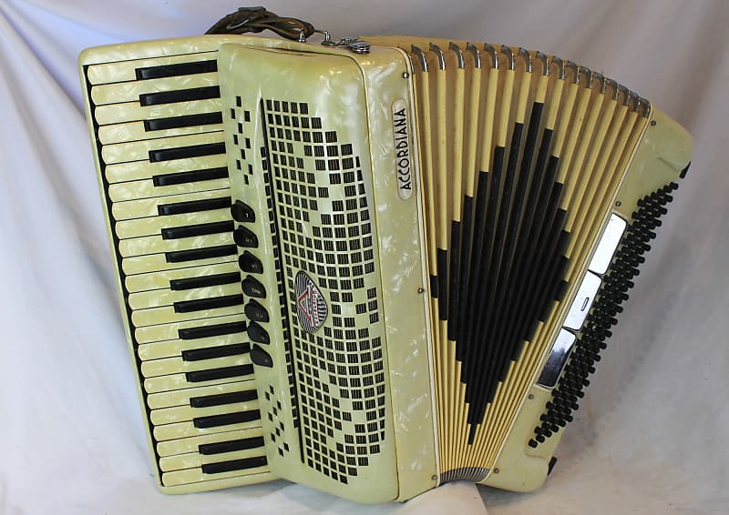 7221 - Ivory Excelsior Accordiana Mod.310 Concerto III | Reverb Canada