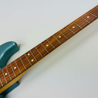 Fender '60s Vintera Stratocaster, MIM 2019 - Ice Blue Metallic image 11